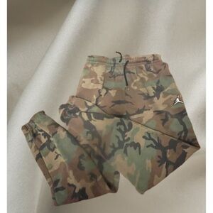 Jordan Olive & Khaki Camo Sweatpants